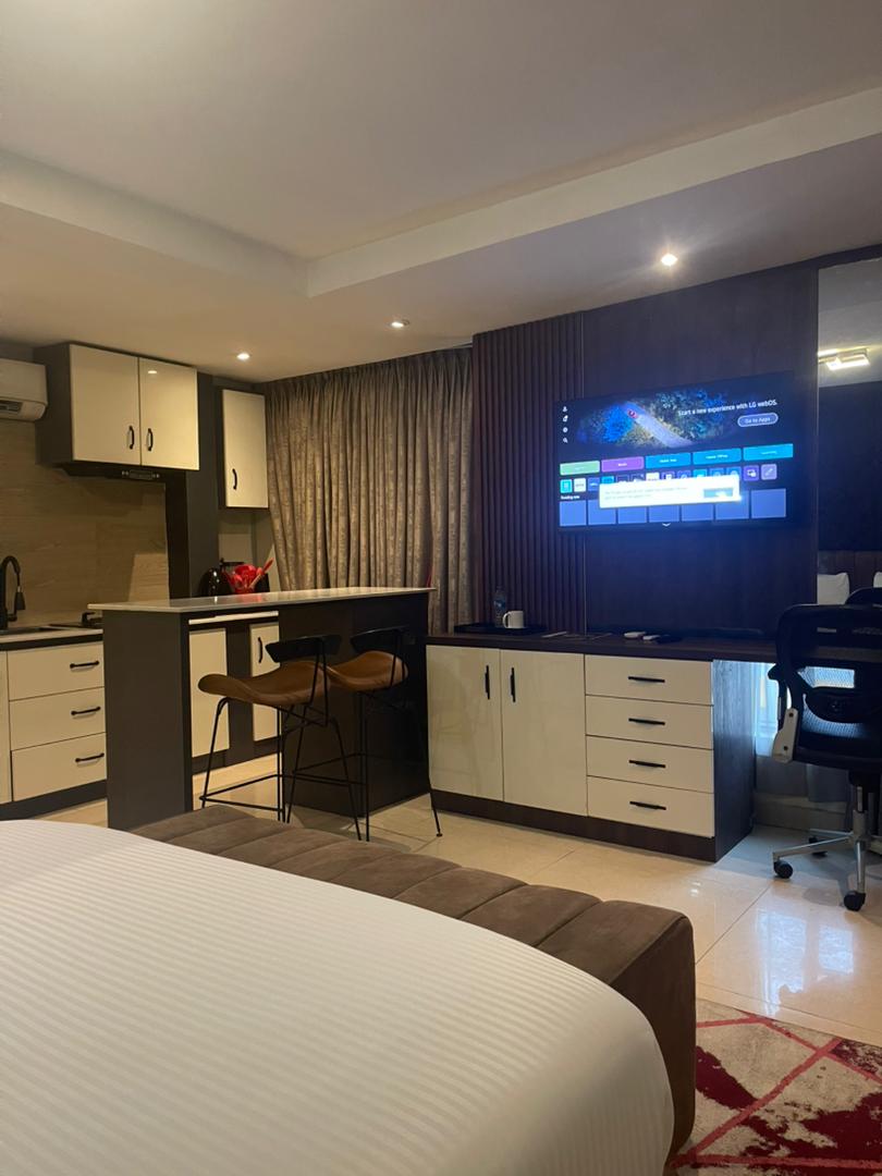 /web/uploads/116/Villa Angelia Hotel Victoria Island/room-photos/De Villa Studio/D Villa Studio1.jpg